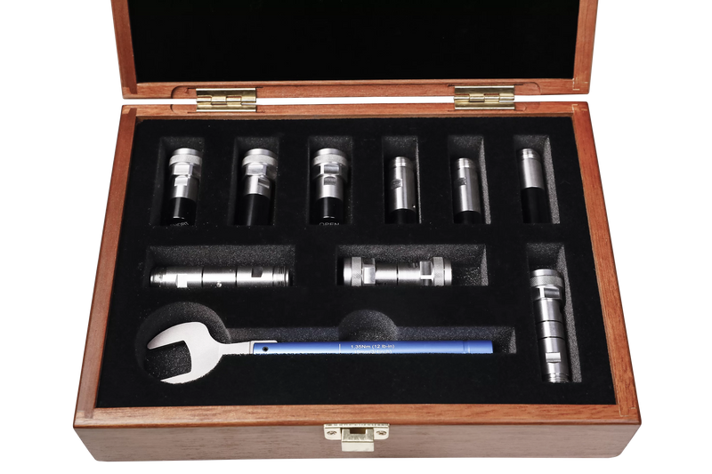 Siglent F504TS - 9 GHz N-type VNA Calibration Kit (Male/Female/Wrench)